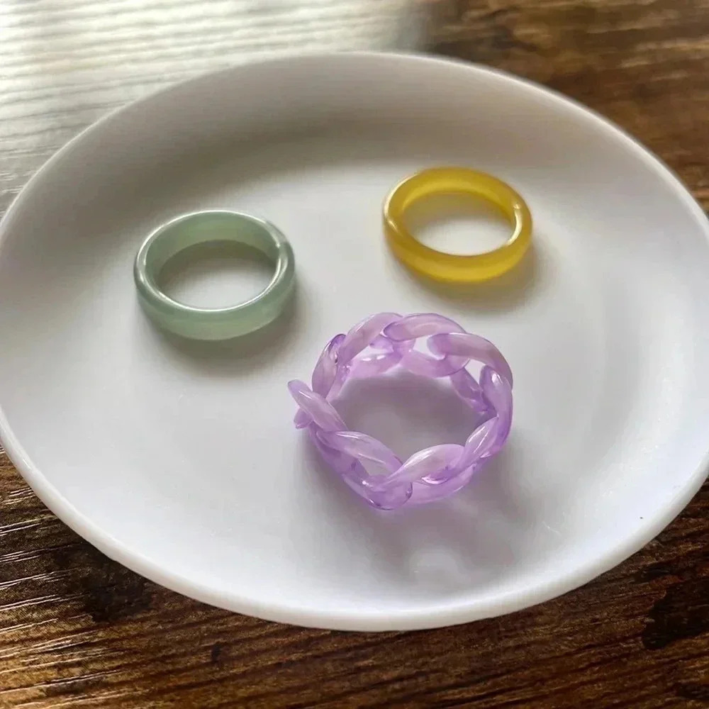❤️ NEW 2/$20 or 3/$25 Set of 3 Statement Rings Chain Link Acrylic Size 6/7 - Picture 2 of 5